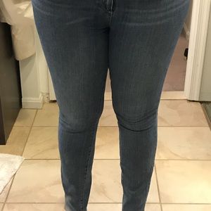 Paige skinny jeans size 32 medium blue.